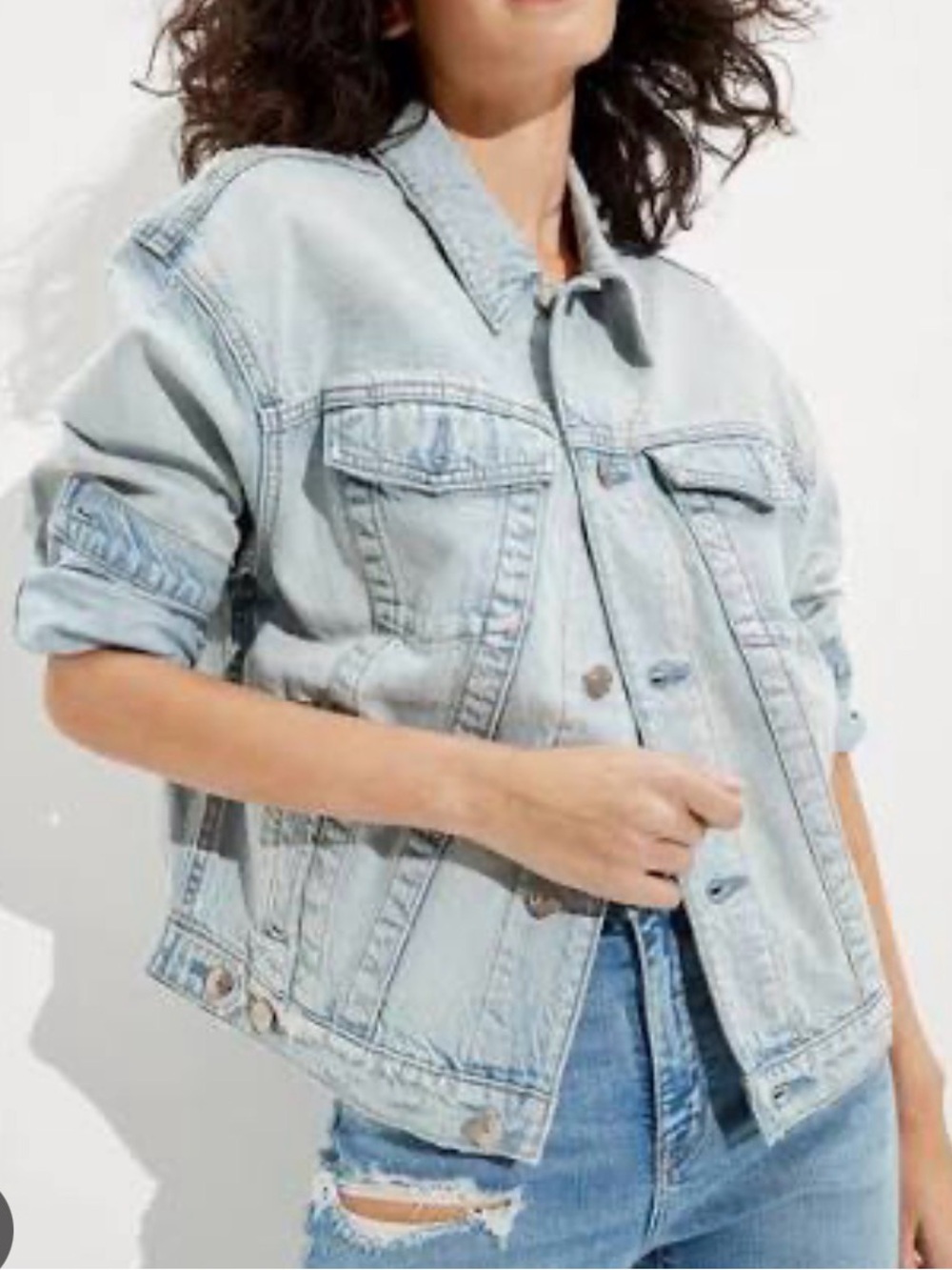 American Eagle Outfitters Boyfriend Fit Oversized Light Wash Denim Jacket
